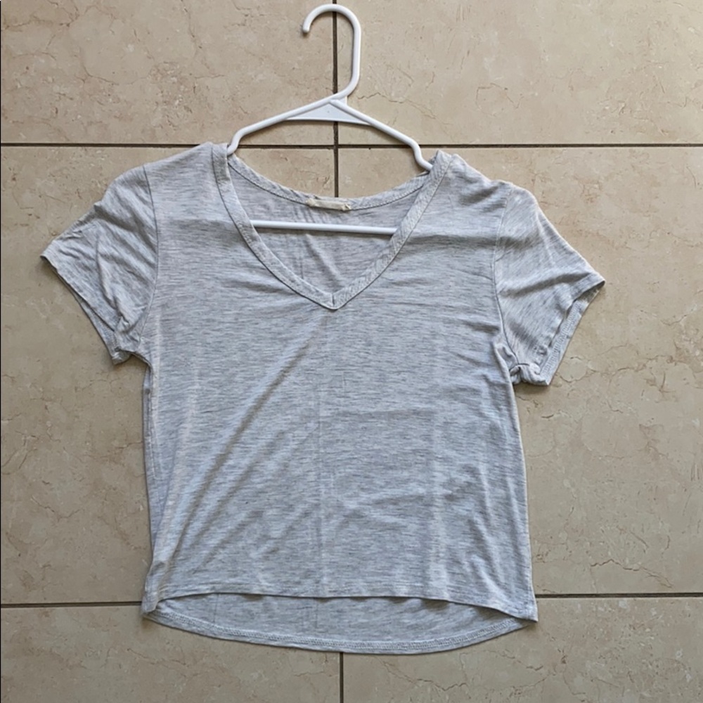 XS grey crop top. Gently used.